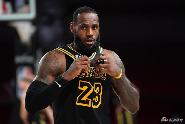 乌龙or泄密？ESPN标题惊现“詹姆斯加盟勇士” 实际内容毫不相干